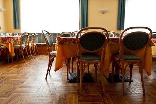 Hotel Posta Априка Экстерьер фото