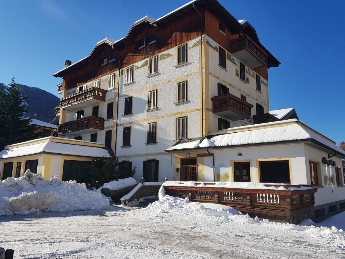 Hotel Posta Априка Экстерьер фото